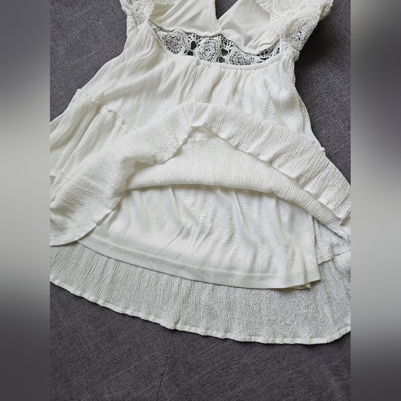 White summer dress - Picture 6 of 7